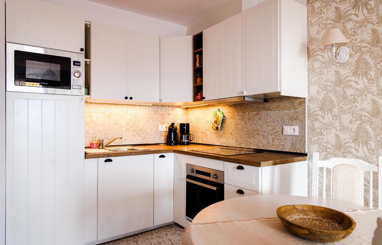 Diamond Roof Apartment *